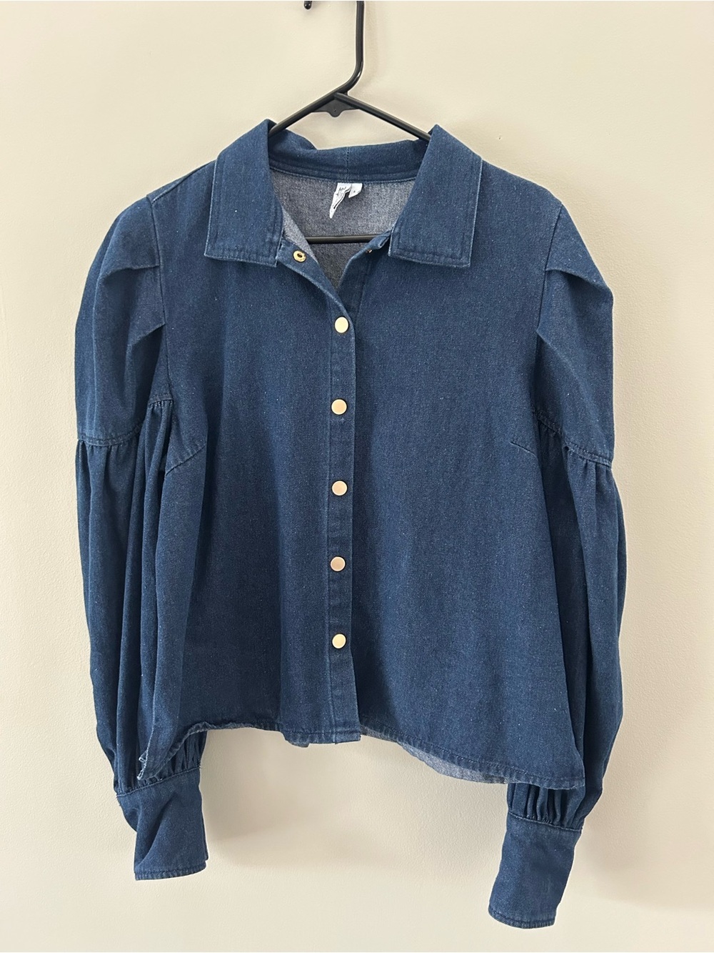 Modern Identity Denim Snap Front Puff Statement Sleeve Dark Wash Button Down Top - Picture 2 of 5